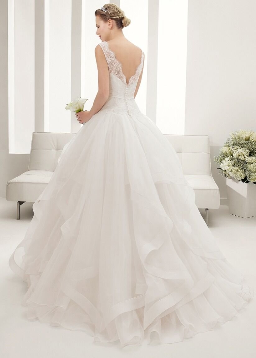 Vestido noiva Aire Barcelona Outlet (Prato) 349€