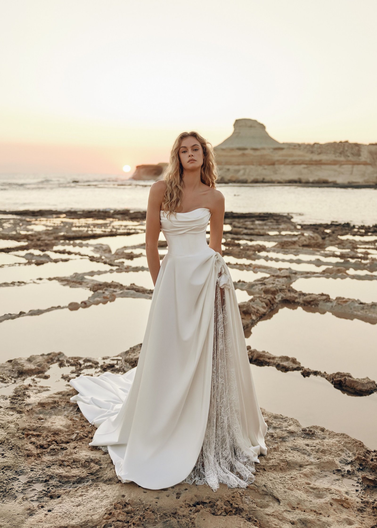 Vestido noiva A-LINE Eva Lendel (Sargas)